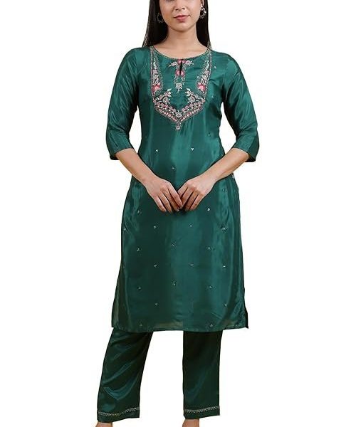 W for Woman Printed Shantung Straight Kurta in Keyhole Neck