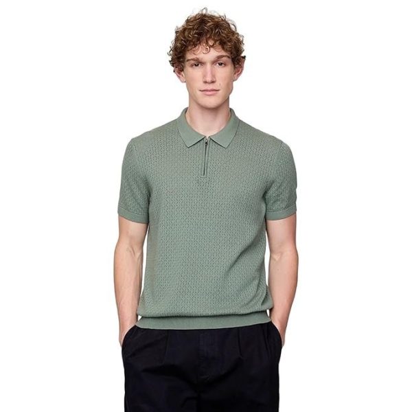 GAP Men’s Regular Fit Short Sleeves Collared Polo Shirt